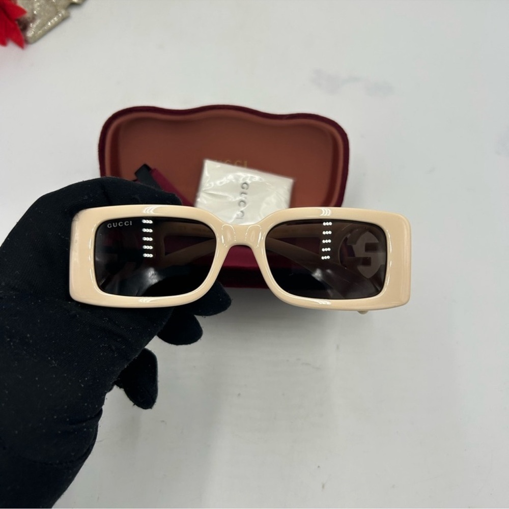 Women’s Gucci oversized square acetate sunglasses GG1326S made in Italy